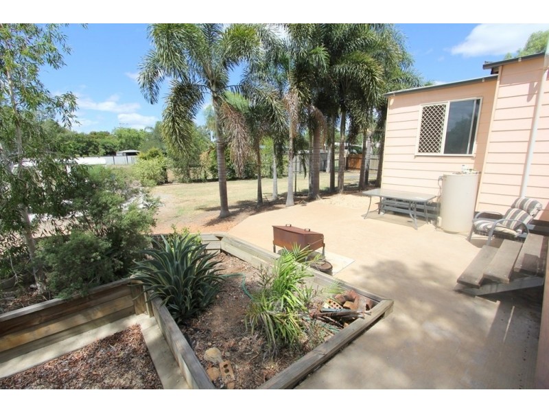 28 Silica Road, Emerald QLD 4720