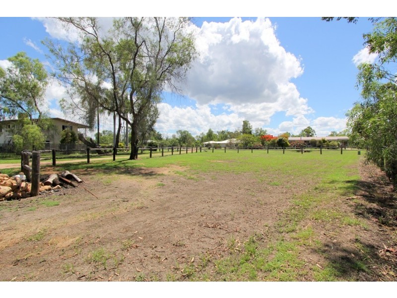 28 Silica Road, Emerald QLD 4720