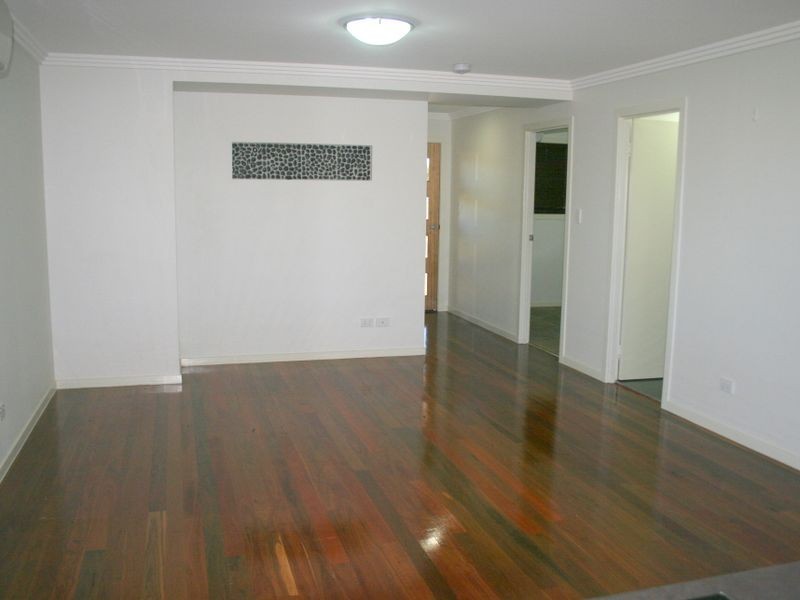 Unit A/72 Long Street, Emerald QLD 4720