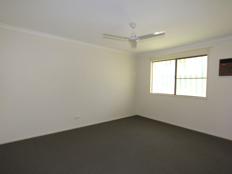 5 Mellish Crescent, Emerald QLD 4720