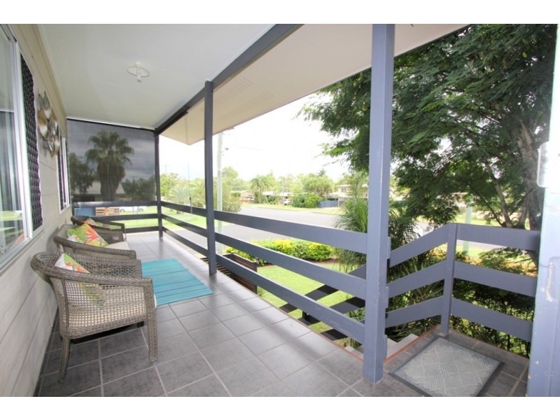 32 Campbell St, Emerald QLD 4720