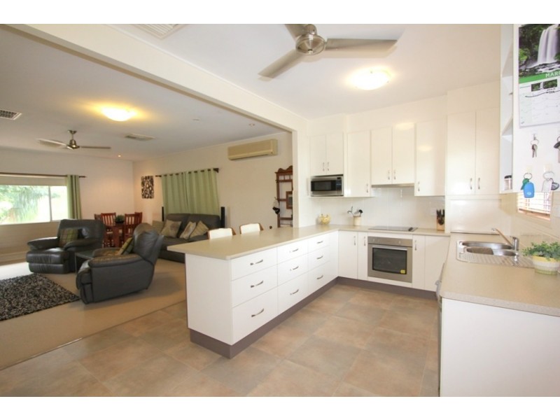 32 Campbell St, Emerald QLD 4720