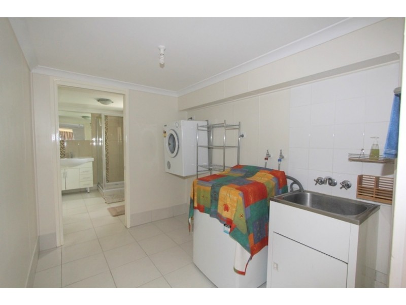 32 Campbell St, Emerald QLD 4720