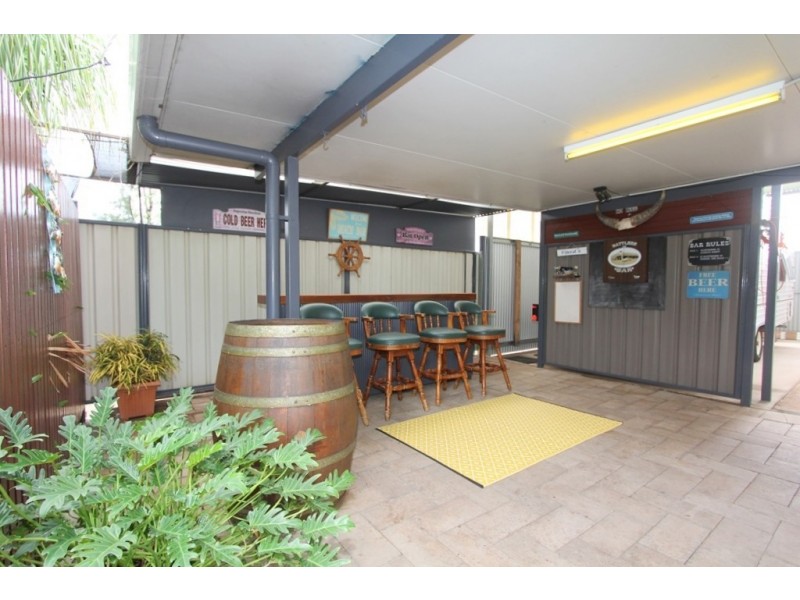 32 Campbell St, Emerald QLD 4720