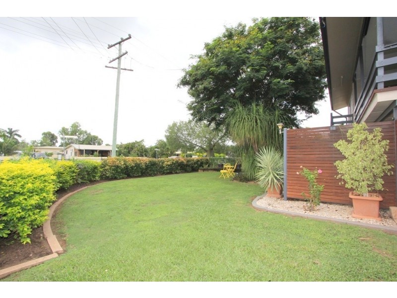 32 Campbell St, Emerald QLD 4720