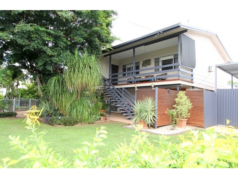 32 Campbell St, Emerald QLD 4720