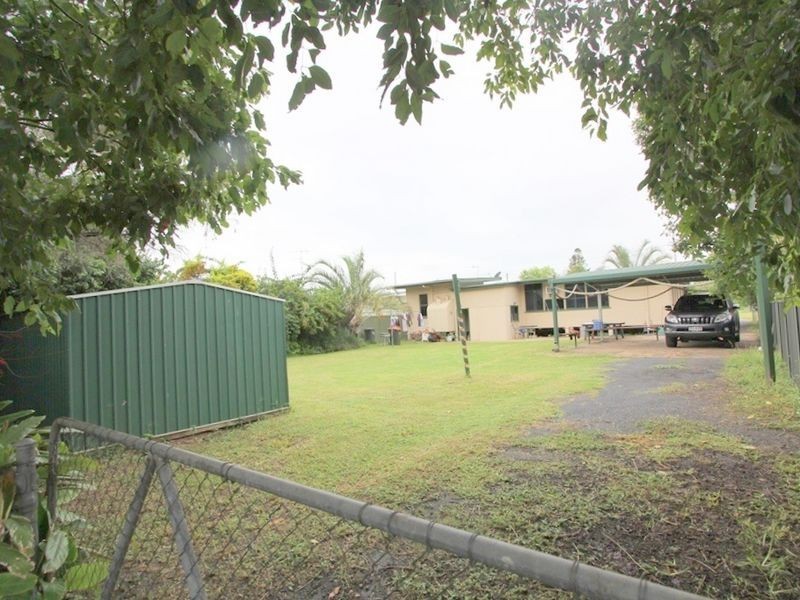 25 Brooks Street, Emerald QLD 4720