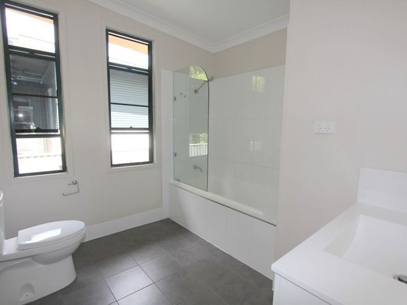 25 Brooks Street, Emerald QLD 4720