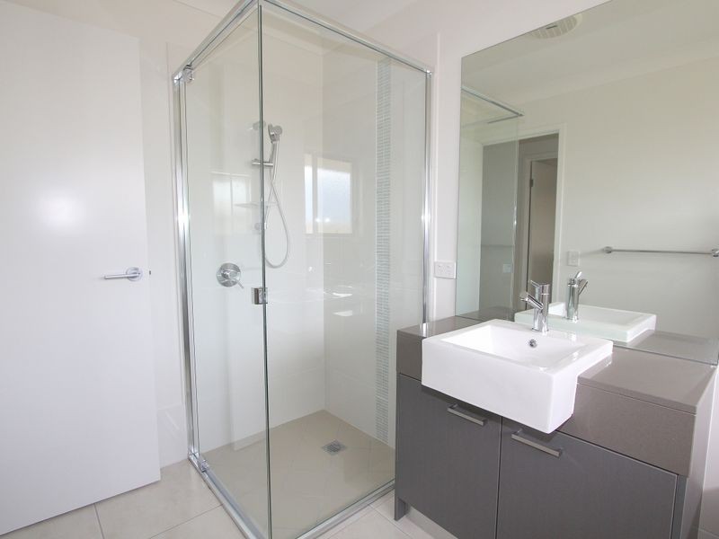 50 Canterbury Road, Emerald QLD 4720