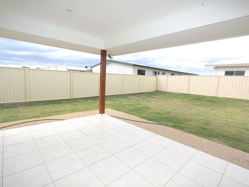 50 Canterbury Road, Emerald QLD 4720