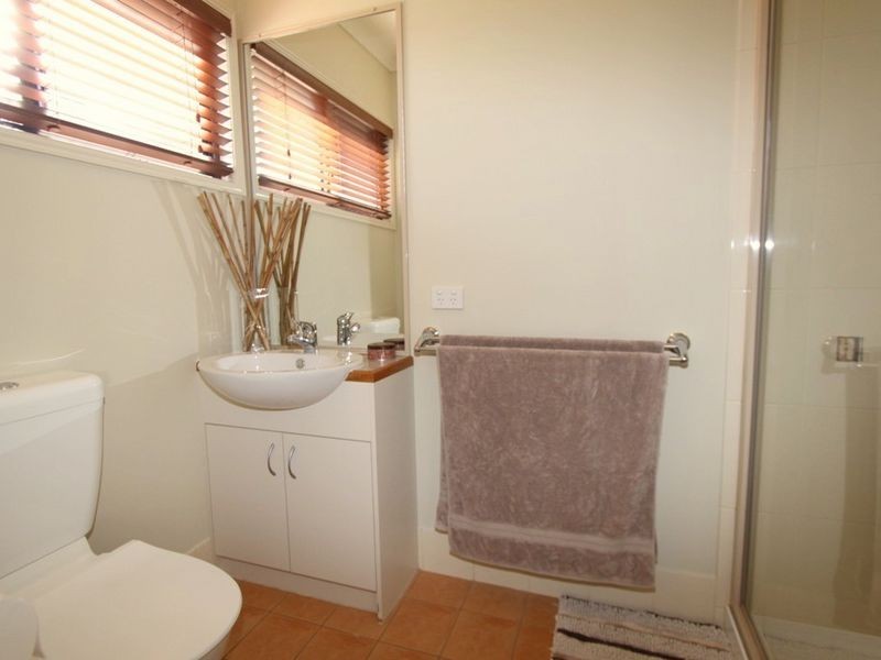 3 Cowan Crescent, Emerald QLD 4720