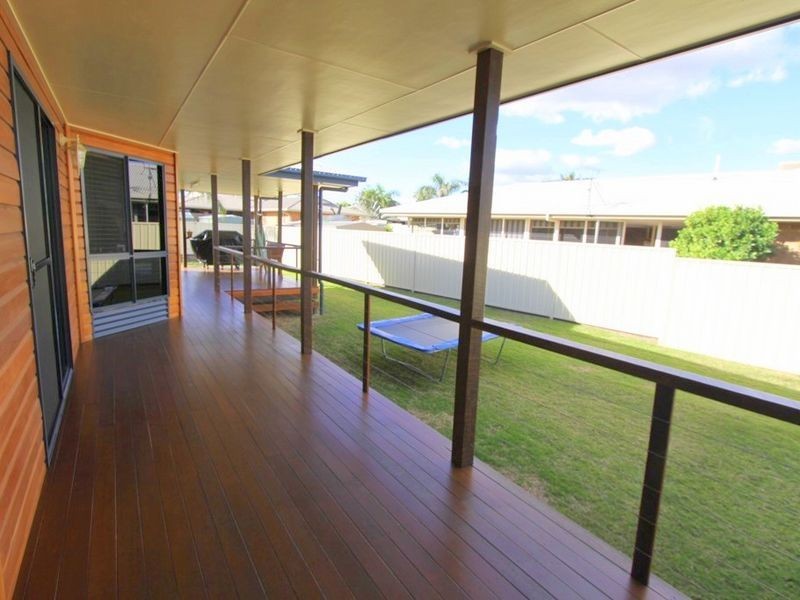 3 Cowan Crescent, Emerald QLD 4720