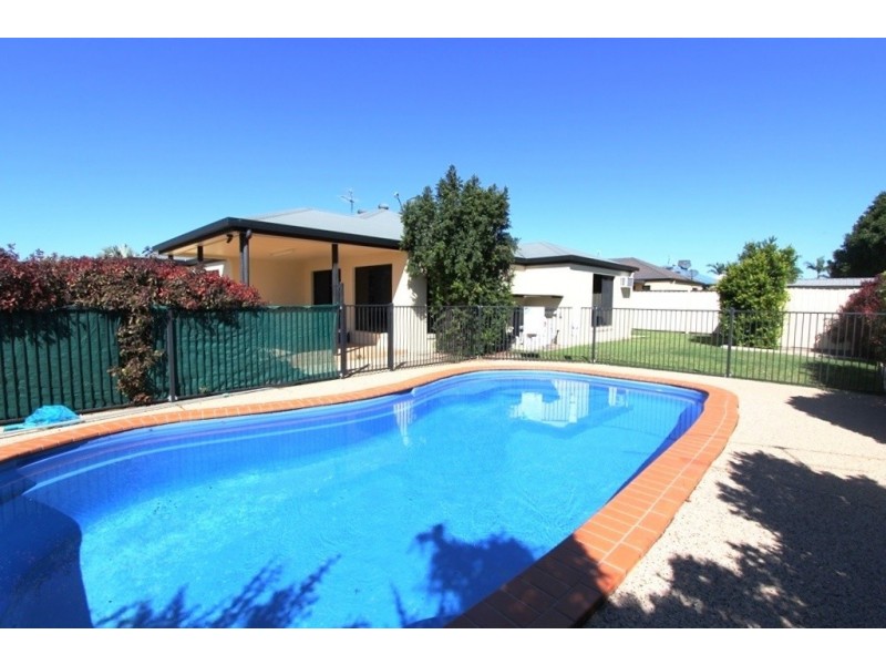 6 Haswell Court, Emerald QLD 4720