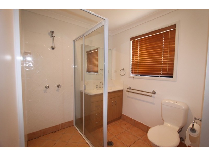 6 Haswell Court, Emerald QLD 4720