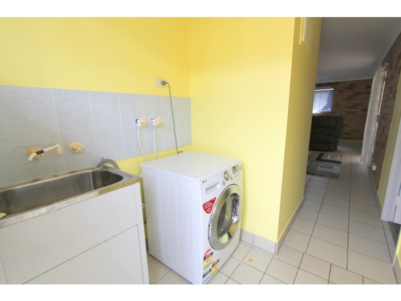 Unit 1/66 Esmond Street, Emerald QLD 4720