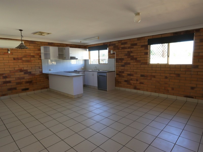 Unit 1/66 Esmond Street, Emerald QLD 4720