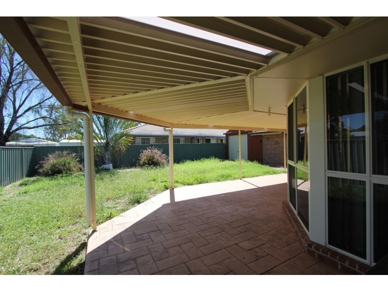 8 Statesman Drive, Emerald QLD 4720