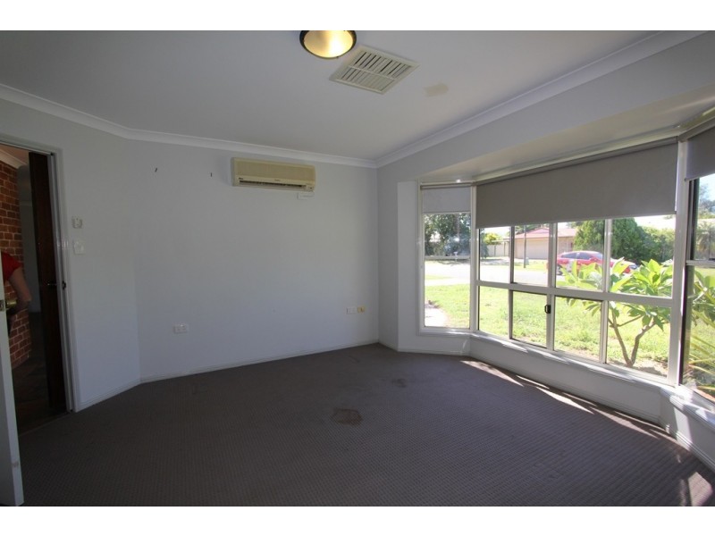 8 Statesman Drive, Emerald QLD 4720