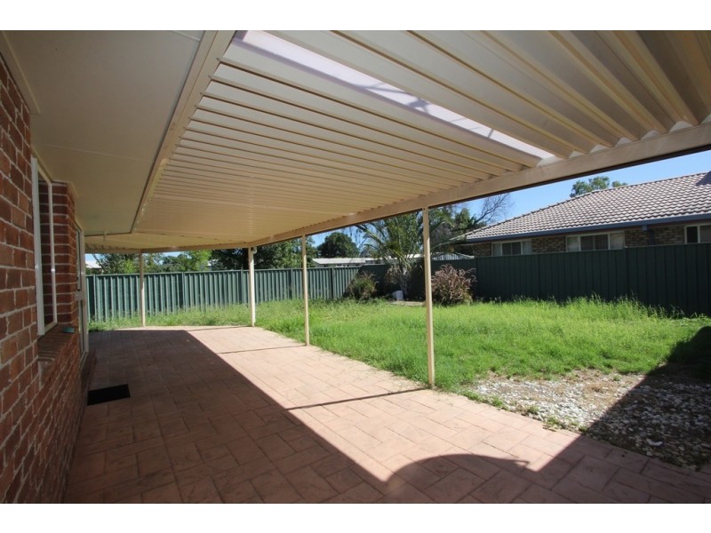 8 Statesman Drive, Emerald QLD 4720