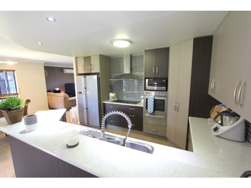 32 Callaghan Street, Emerald QLD 4720