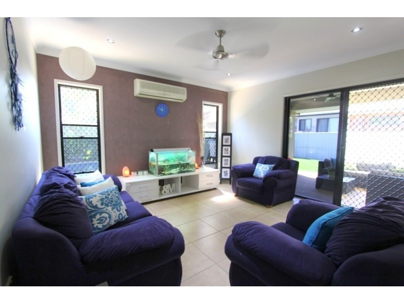 32 Callaghan Street, Emerald QLD 4720