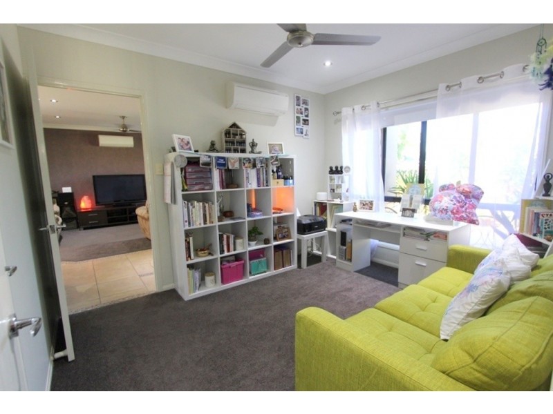 32 Callaghan Street, Emerald QLD 4720