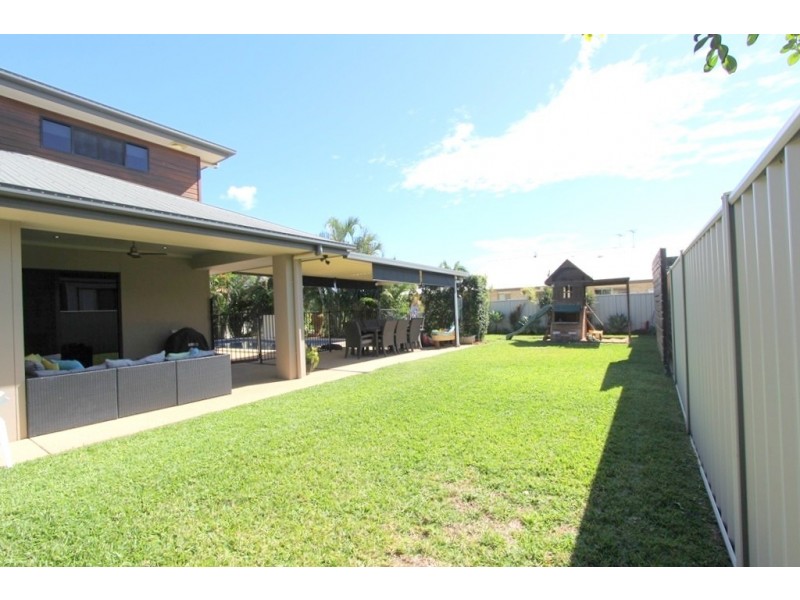 32 Callaghan Street, Emerald QLD 4720