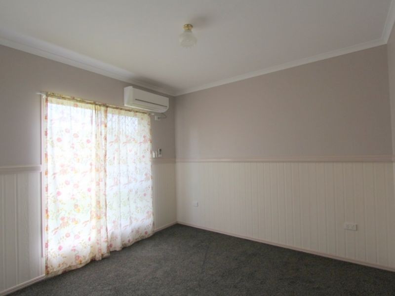 68 Staal Crescent, Emerald QLD 4720