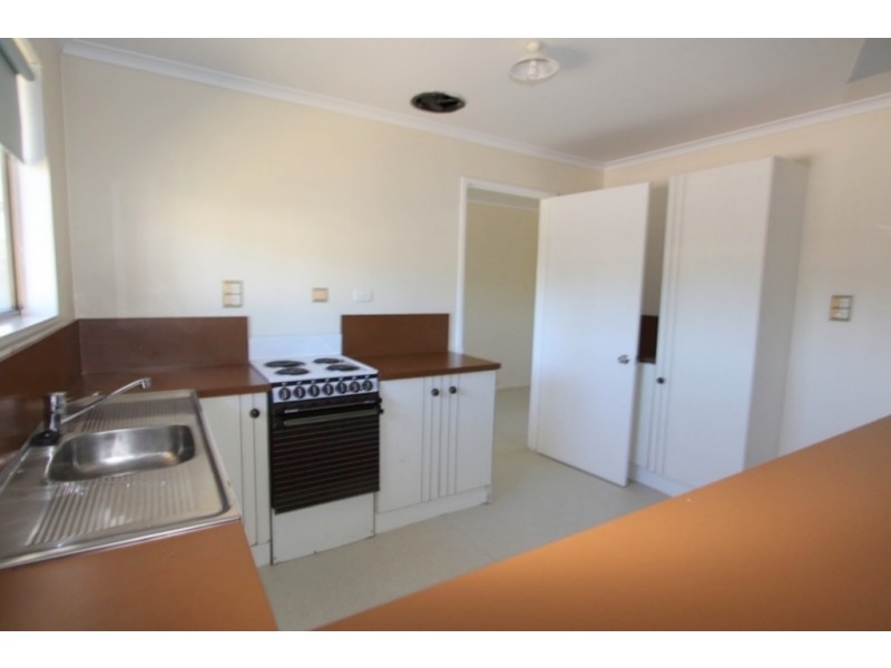 32 Harris St, Emerald QLD 4720
