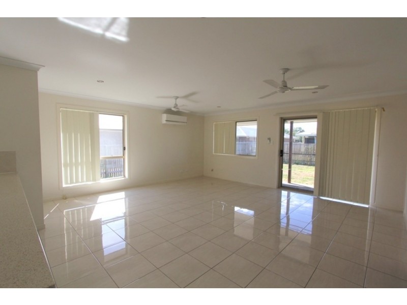 5 Onyx Street, Emerald QLD 4720