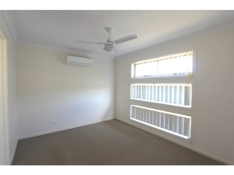 5 Onyx Street, Emerald QLD 4720