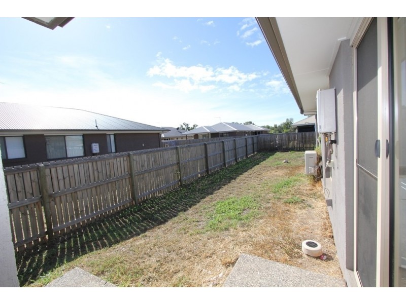 5 Onyx Street, Emerald QLD 4720