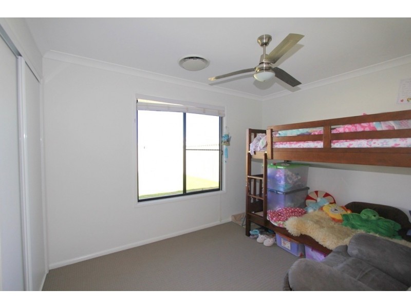 8 Singleton Street, Emerald QLD 4720