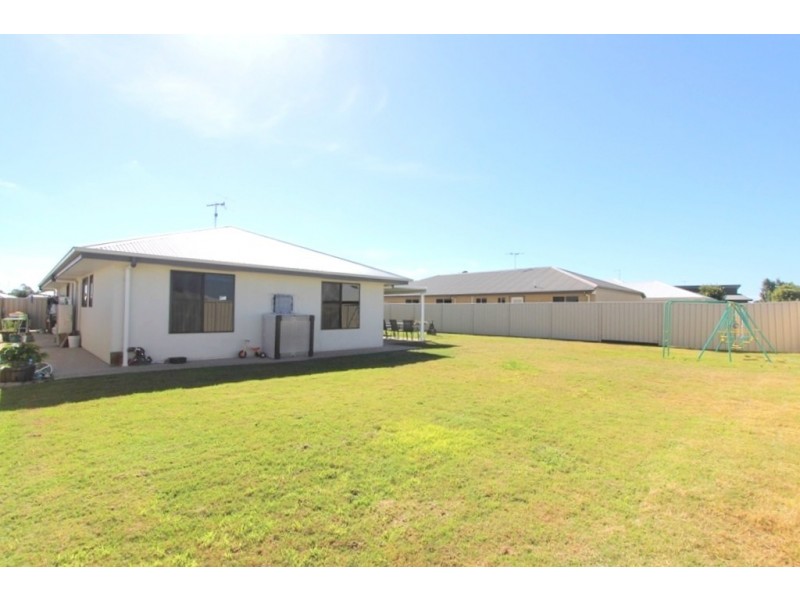 8 Singleton Street, Emerald QLD 4720