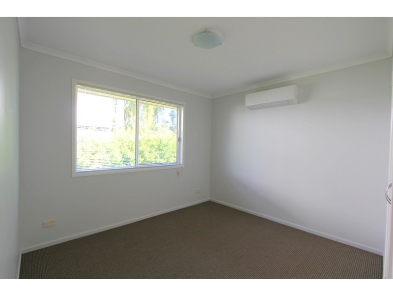 9 Barry Street, Emerald QLD 4720