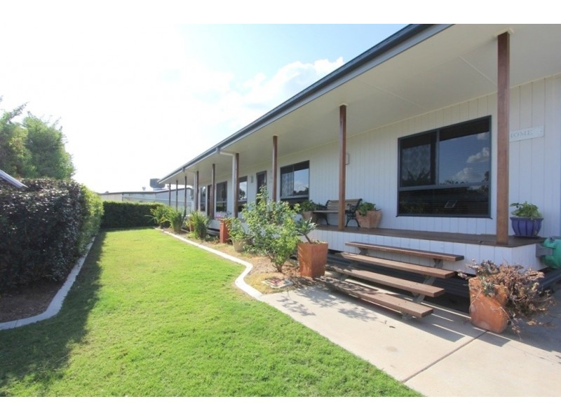 18 Carrington Place, Emerald QLD 4720