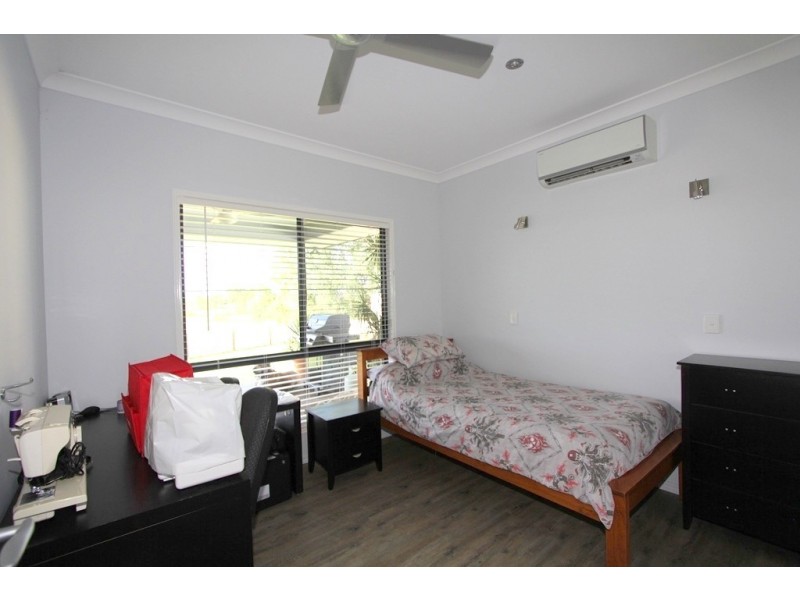 18 Carrington Place, Emerald QLD 4720