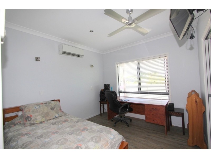 18 Carrington Place, Emerald QLD 4720