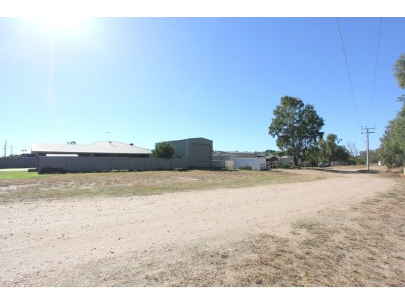 55 White Street, Emerald QLD 4720