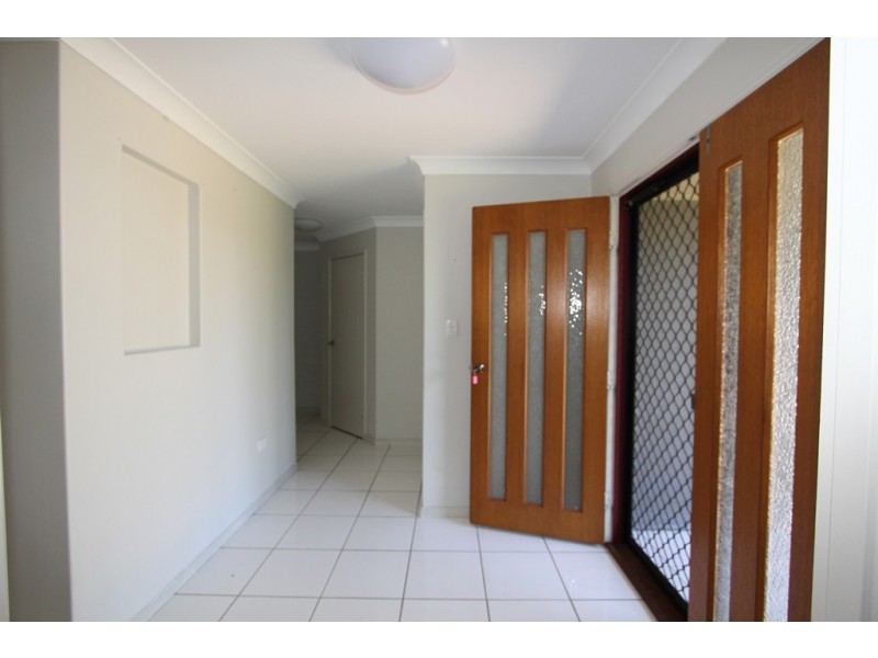 55 White Street, Emerald QLD 4720