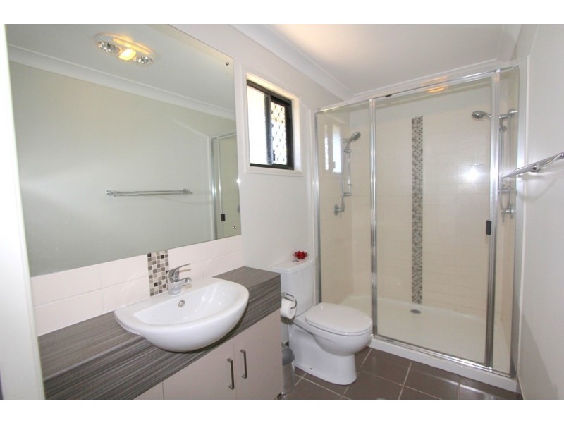 55 White Street, Emerald QLD 4720