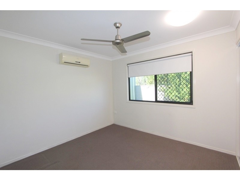 55 White Street, Emerald QLD 4720