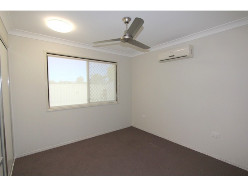 55 White Street, Emerald QLD 4720