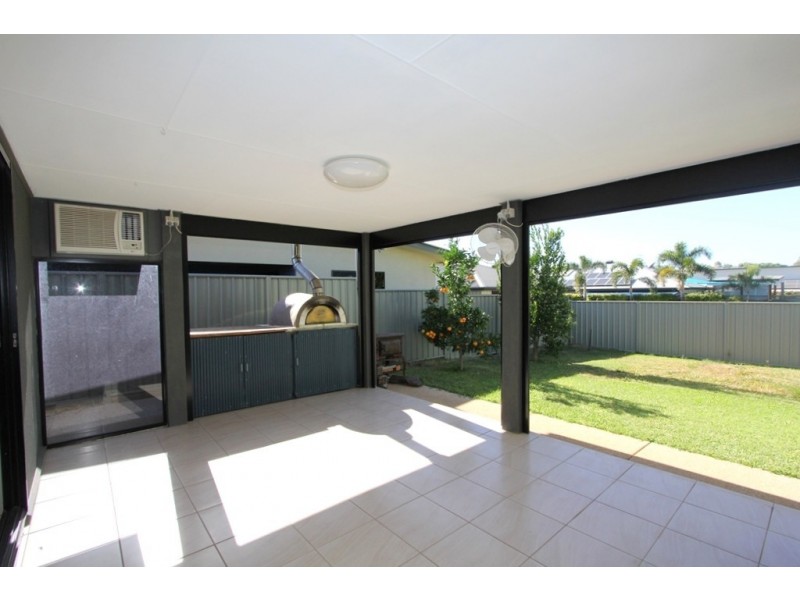 55 White Street, Emerald QLD 4720