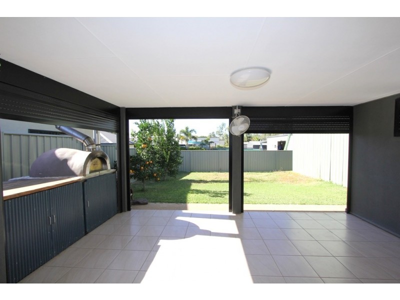 55 White Street, Emerald QLD 4720