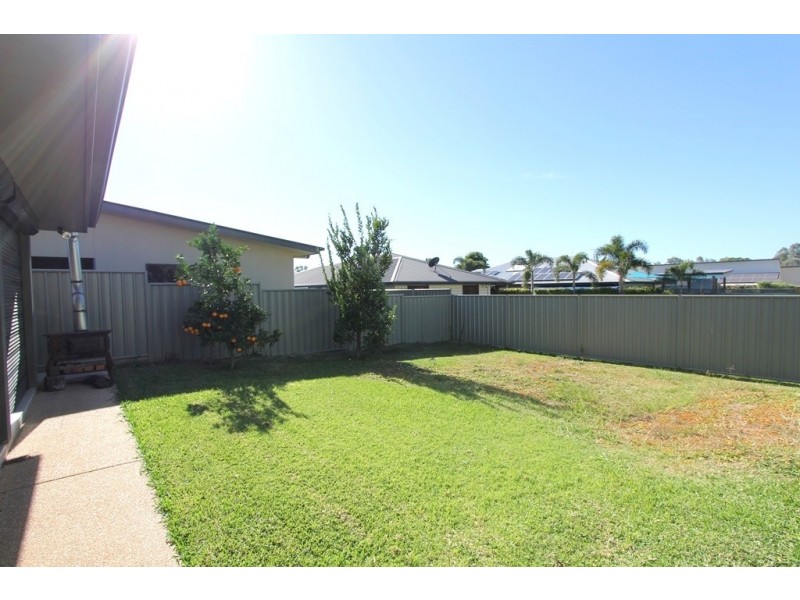 55 White Street, Emerald QLD 4720