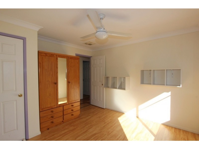 4 Kurrajong Close, Emerald QLD 4720