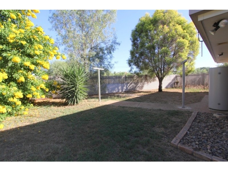 4 Kurrajong Close, Emerald QLD 4720