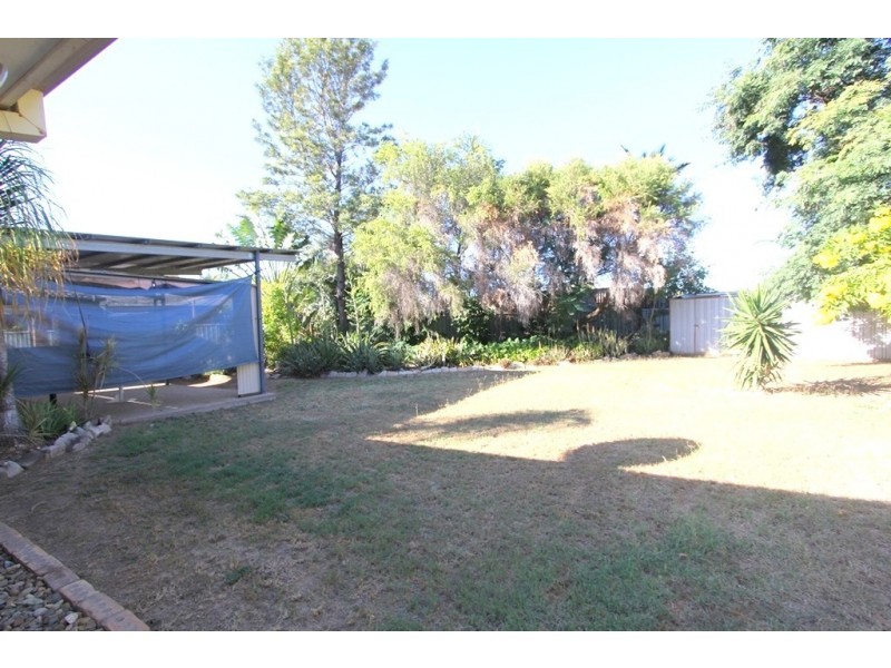 4 Kurrajong Close, Emerald QLD 4720