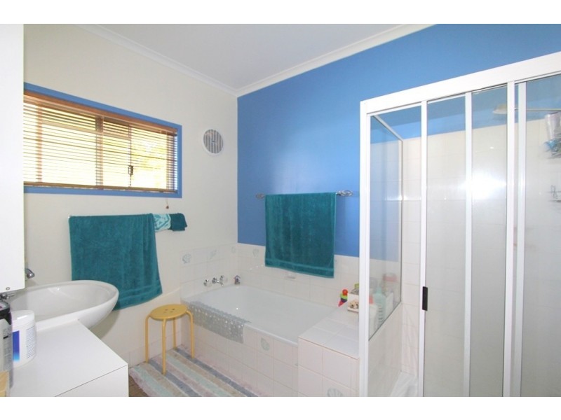 48 Park Avenue, Emerald QLD 4720